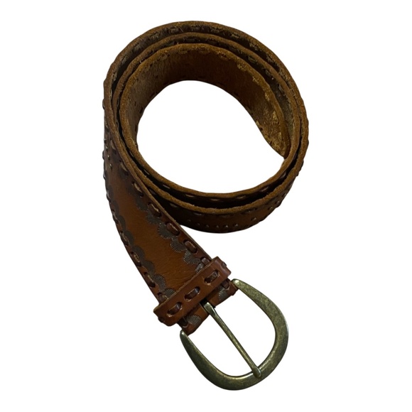 Leather embossed & riveted belt. Unisex. - Picture 3 of 16